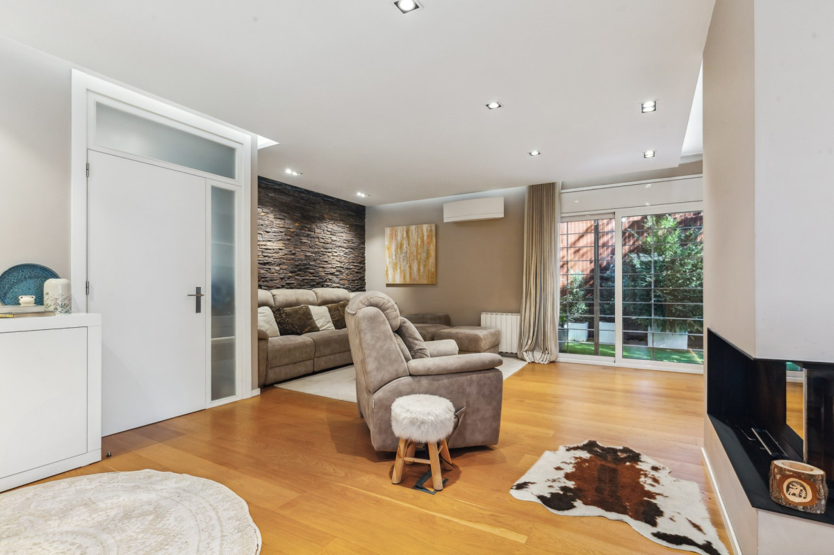 Дом в Барселоне, Испания, 395 м² - фото 15