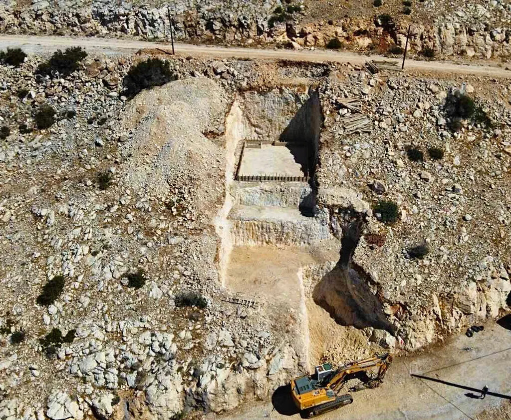 Земля в Афинах, Греция, 658 м² - фото 2