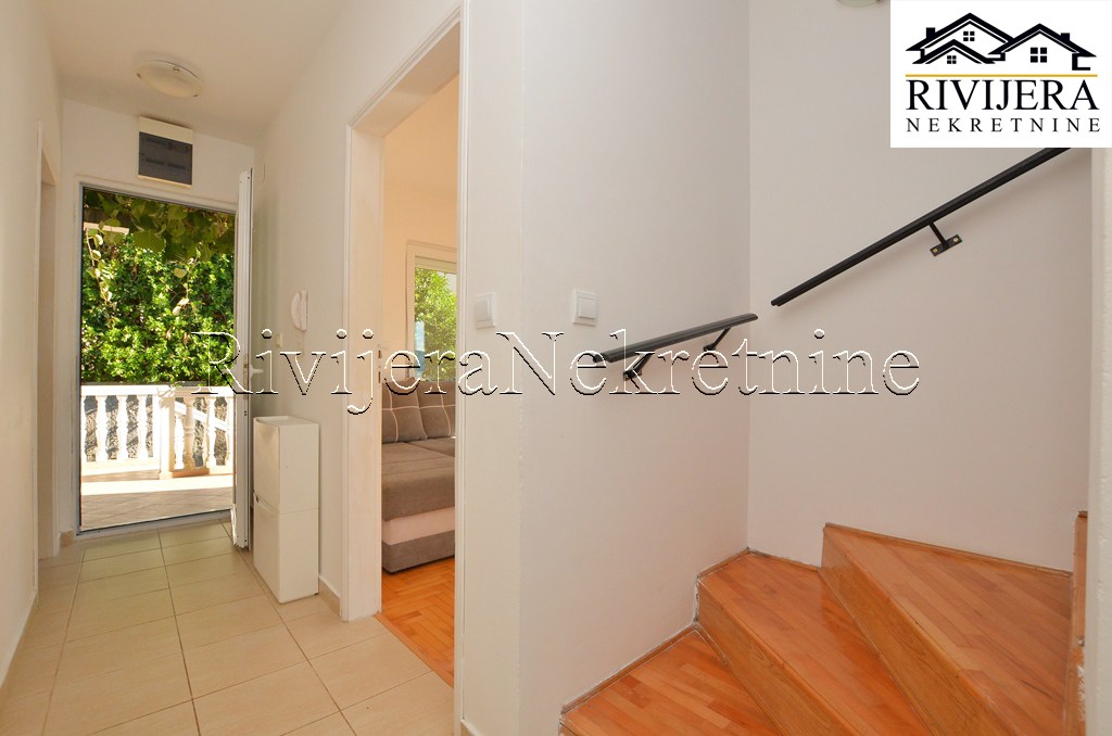 Дом в Херцег-Нови, Черногория, 141 м² - фото 8