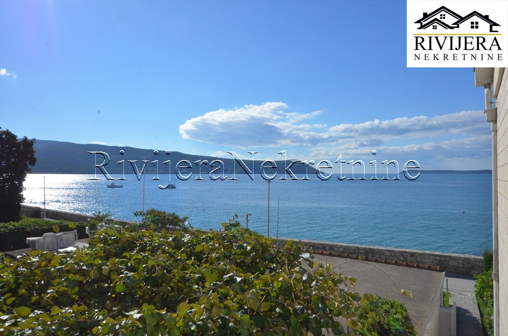 Дом в Херцег-Нови, Черногория, 141 м² - фото 7