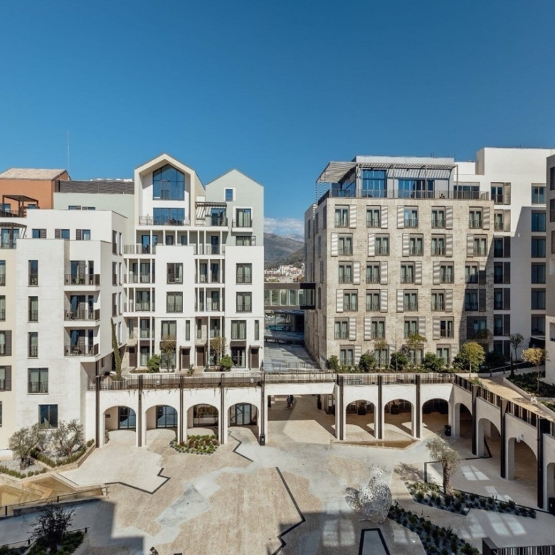 Квартира в Тивате, Черногория, 68 м² - фото 2