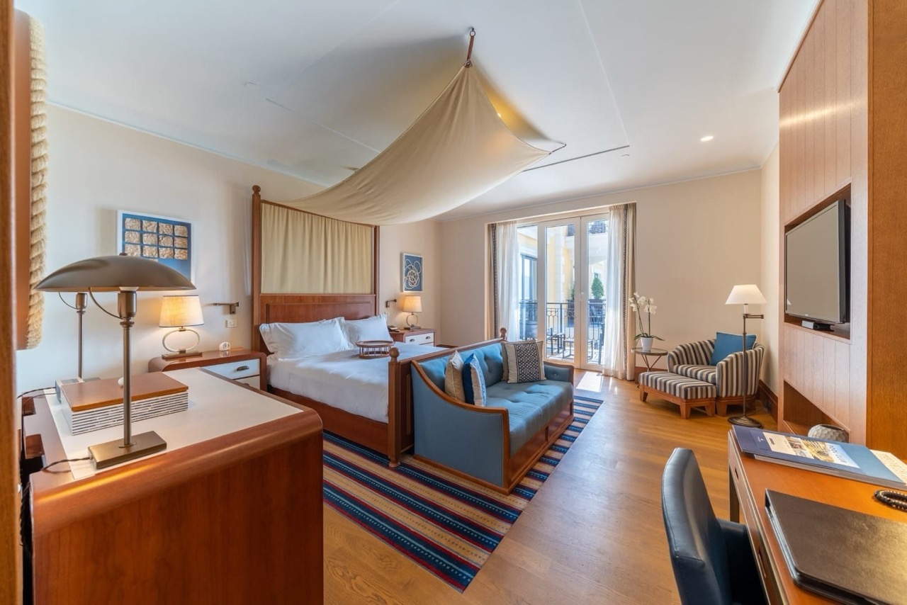 Квартира в Тивате, Черногория, 178 м² - фото 12