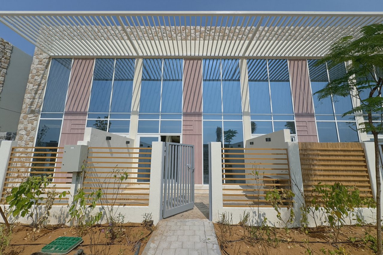 Таунхаус в Дубае, ОАЭ, 114 м² - фото 1