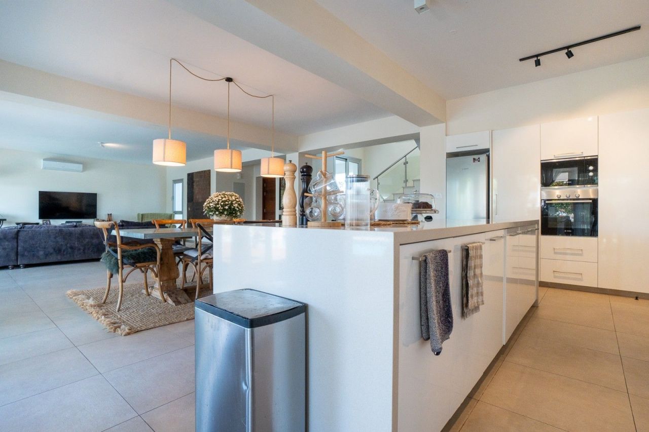 Вилла в Пафосе, Кипр, 329 м² - фото 18