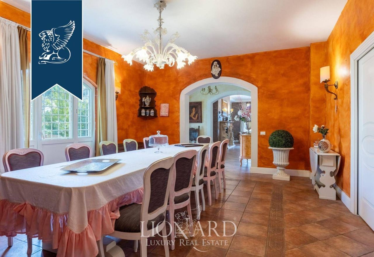 Вилла в Риме, Италия, 3 200 м² - фото 13