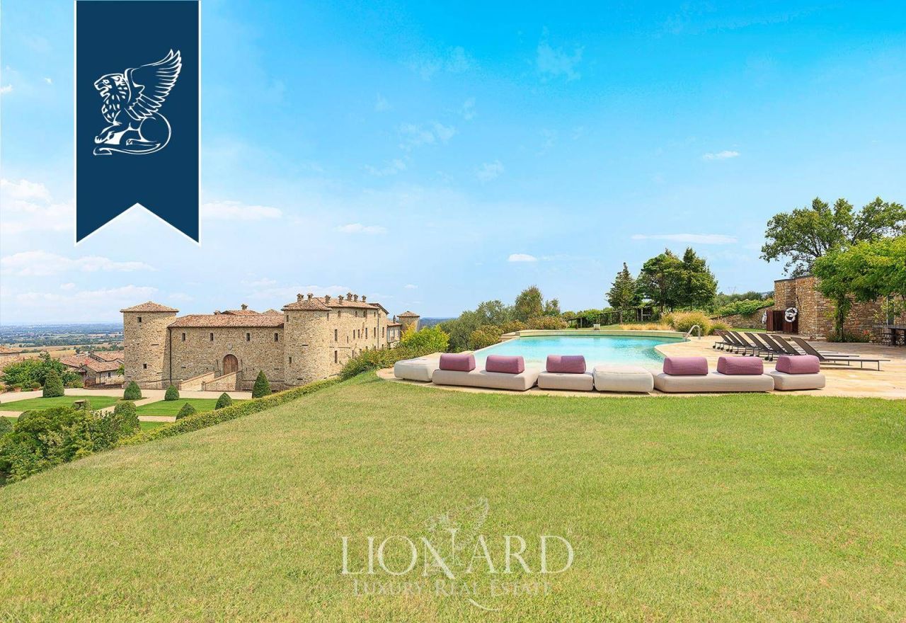 Замок в Пьяченце, Италия, 4 000 м² - фото 18