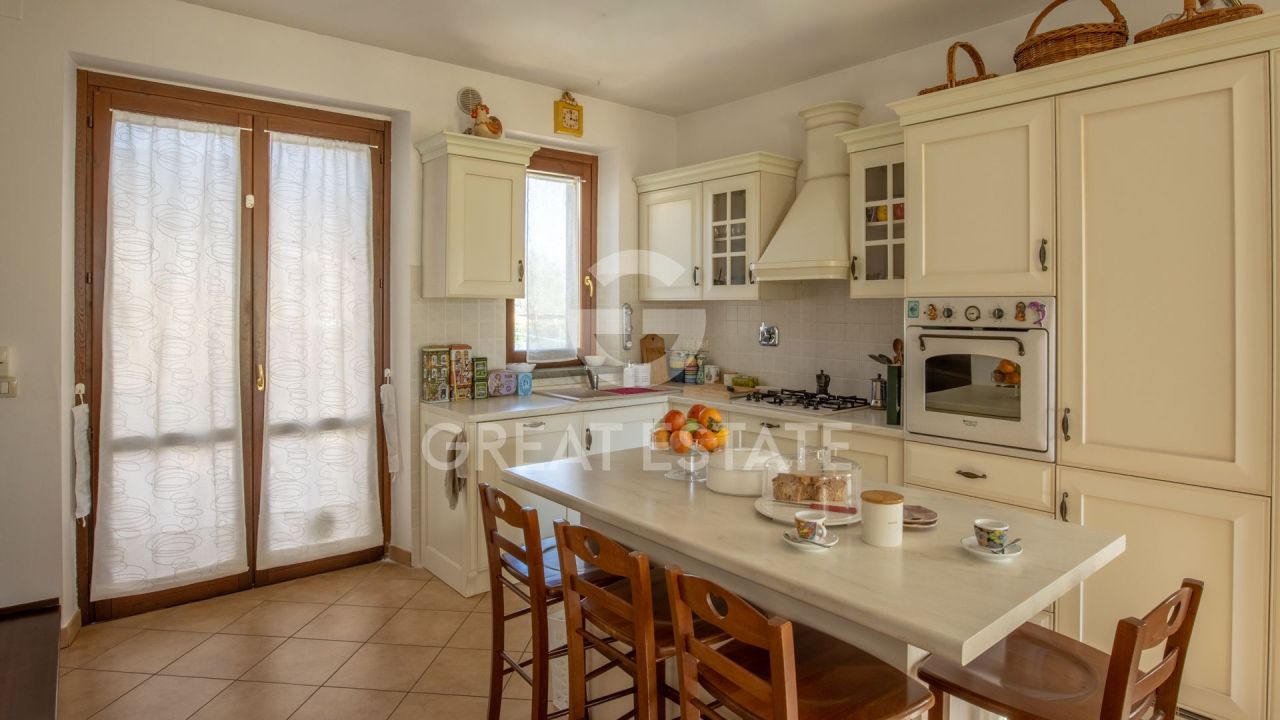 Вилла в Туоро-суль-Тразимено, Италия, 92.1 м² - фото 12