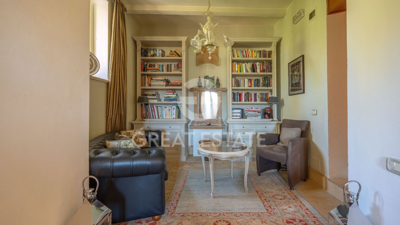 Дом в Кастильон-Фиорентино, Италия, 413 м² - фото 15