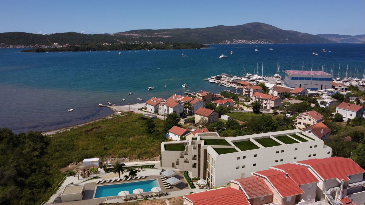 Квартира в Тивате, Черногория, 47.06 м² - фото 3