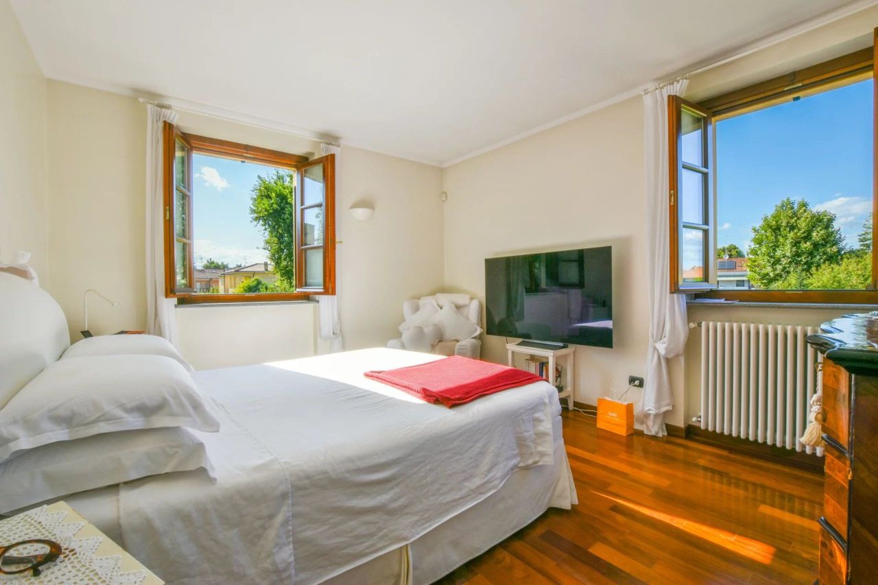 Вилла в Галларате, Италия, 550 м² - фото 14