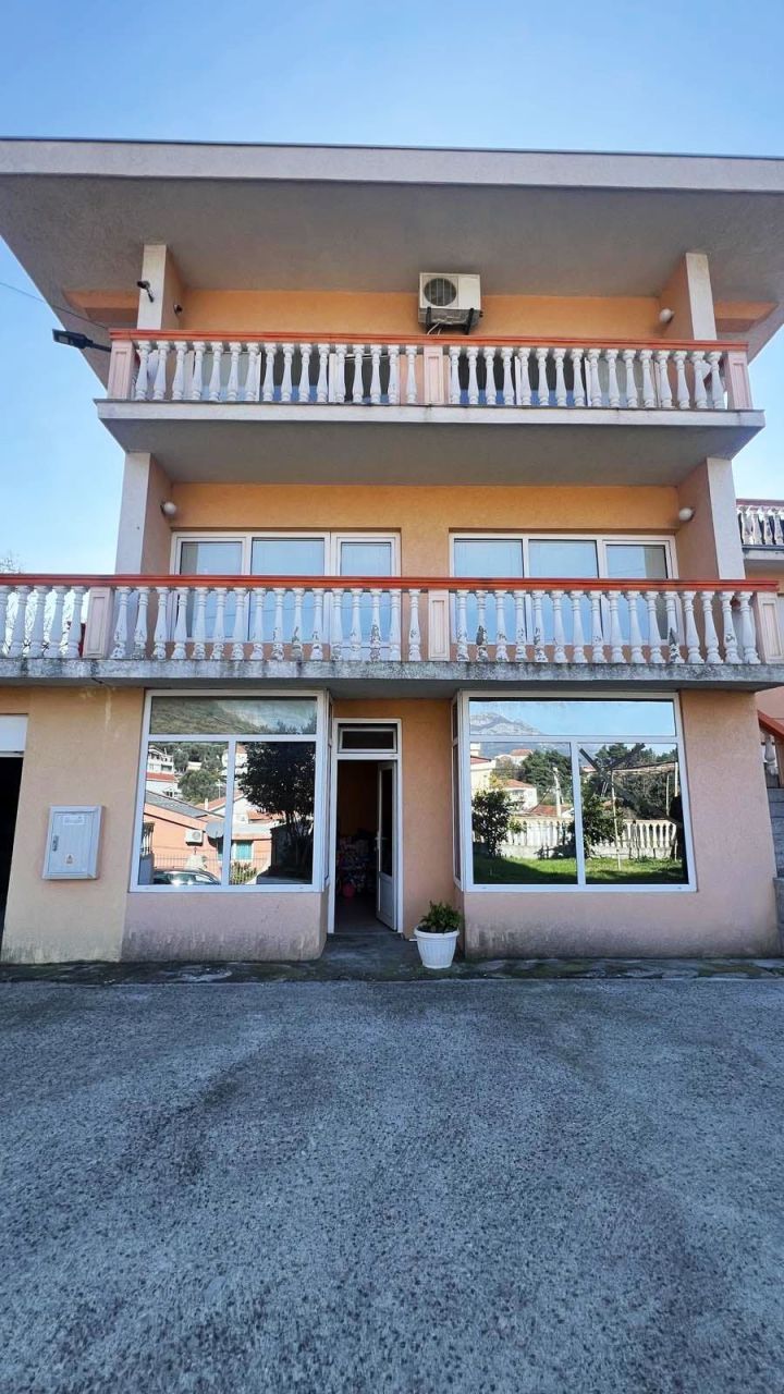 Дом в Баре, Черногория, 280 м² - фото 2