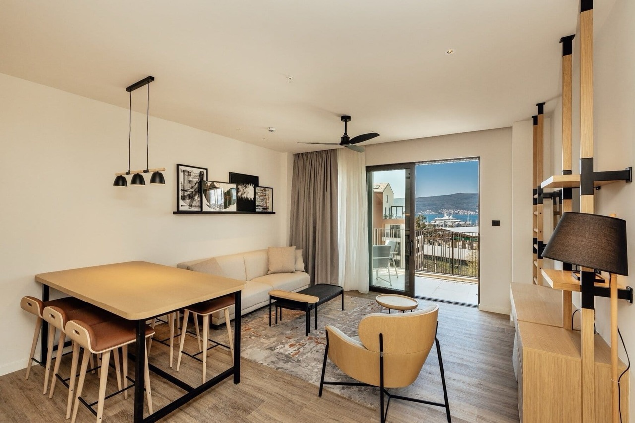 Квартира в Тивате, Черногория, 87 м² - фото 7