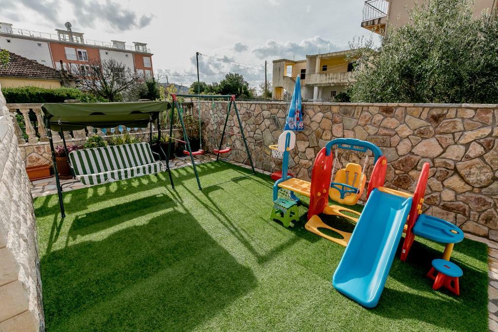 Офис в Херцег-Нови, Черногория, 479 м² - фото 17