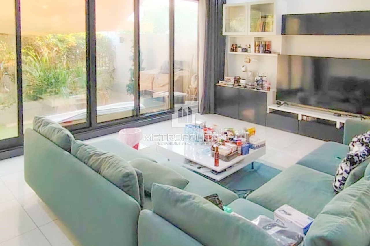 Вилла в Дубае, ОАЭ, 166 м² - фото 1