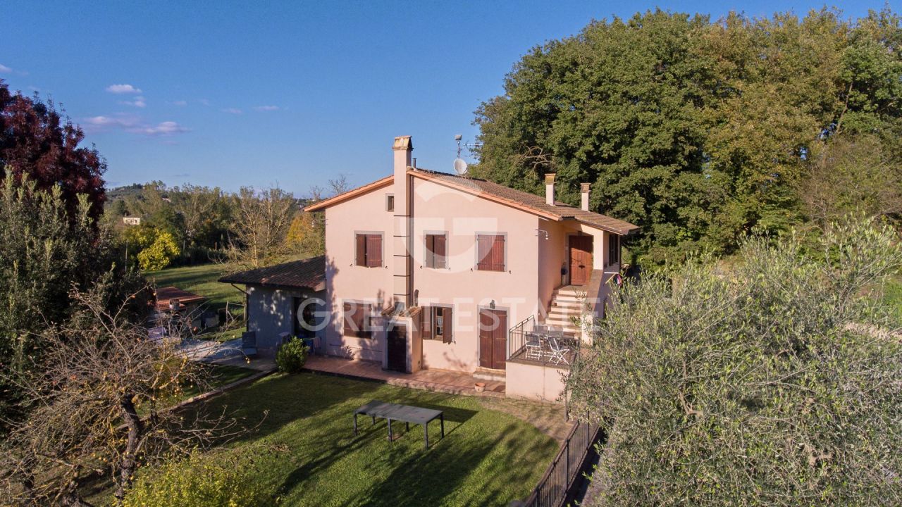 Дом в Сартеано, Италия, 193 м² - фото 1