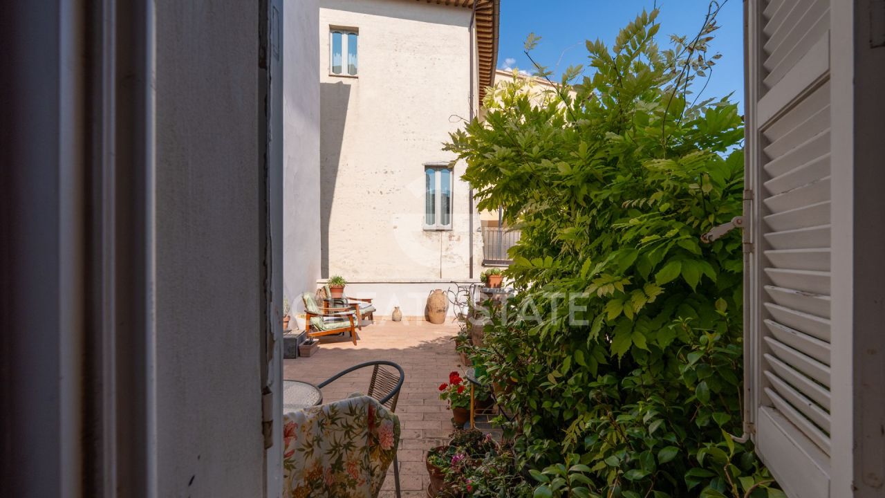 Апартаменты в Монтефалько, Италия, 187.8 м² - фото 2