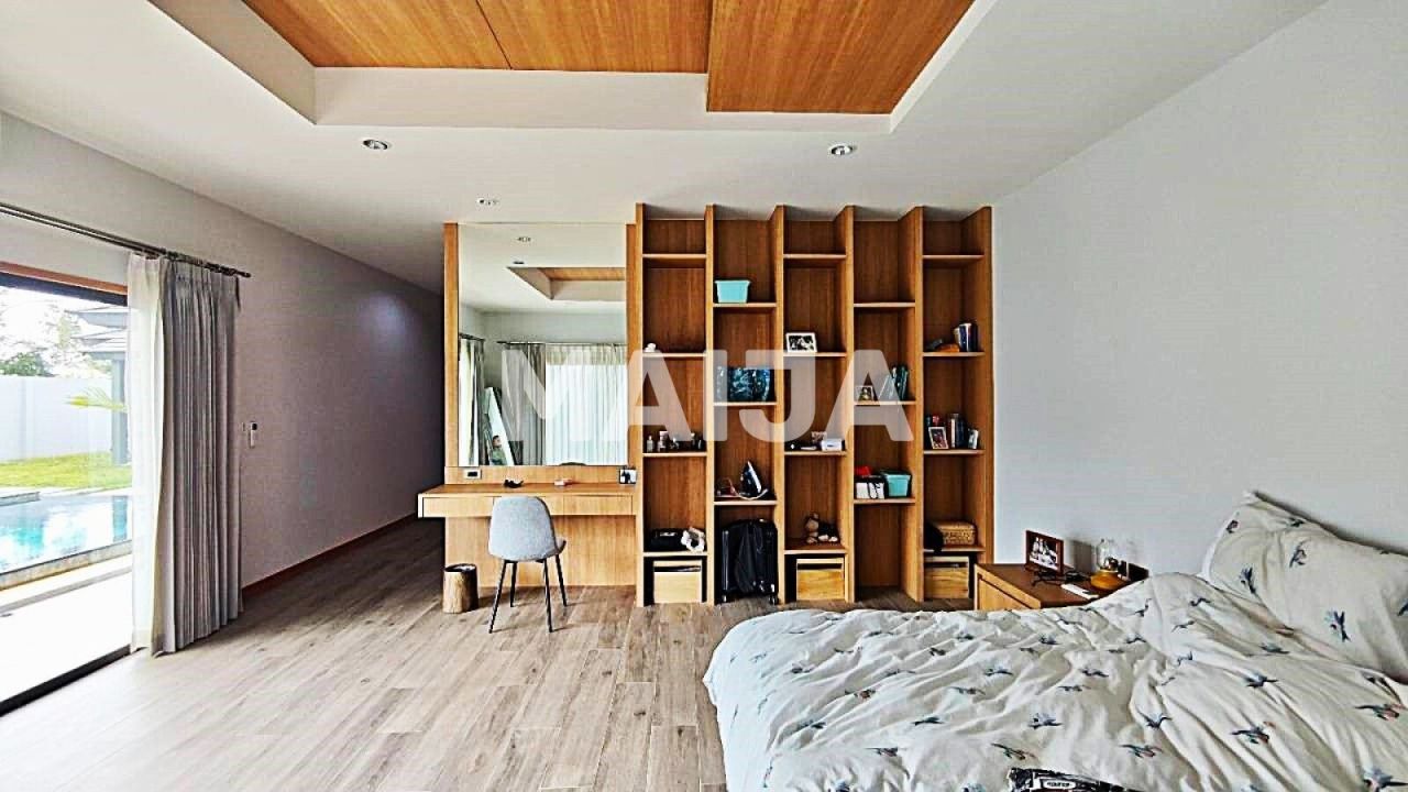 Вилла в Паттайе, Таиланд, 306 м² - фото 19