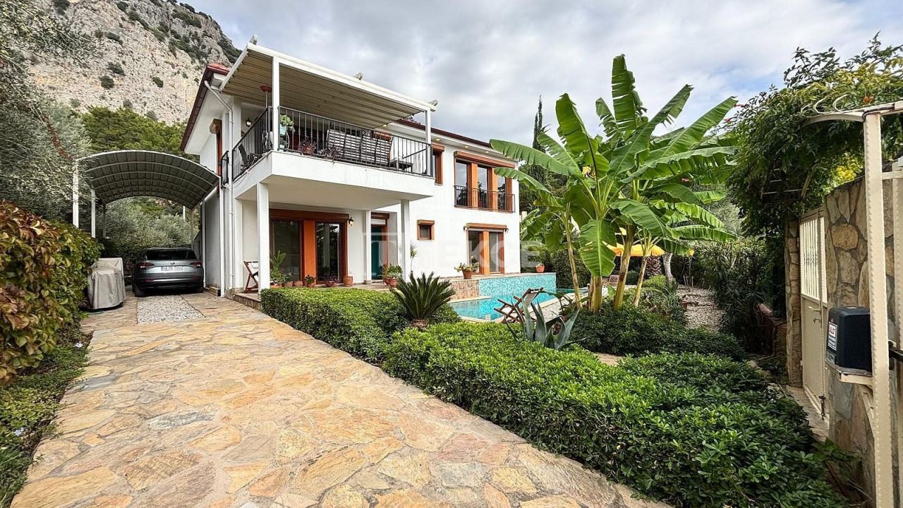 Вилла в Фетхие, Турция, 240 м² - фото 1