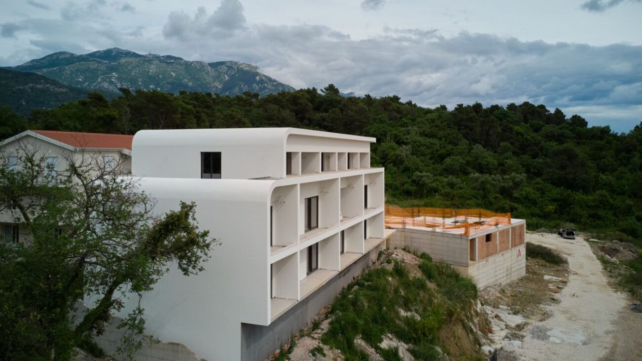 Квартира в Тивате, Черногория, 46.7 м² - фото 1