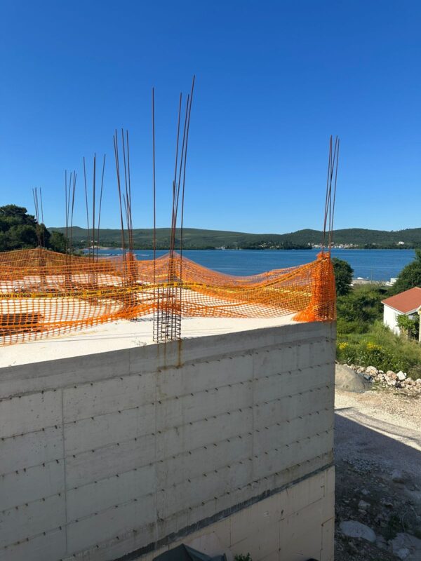 Квартира в Тивате, Черногория, 86.2 м² - фото 10