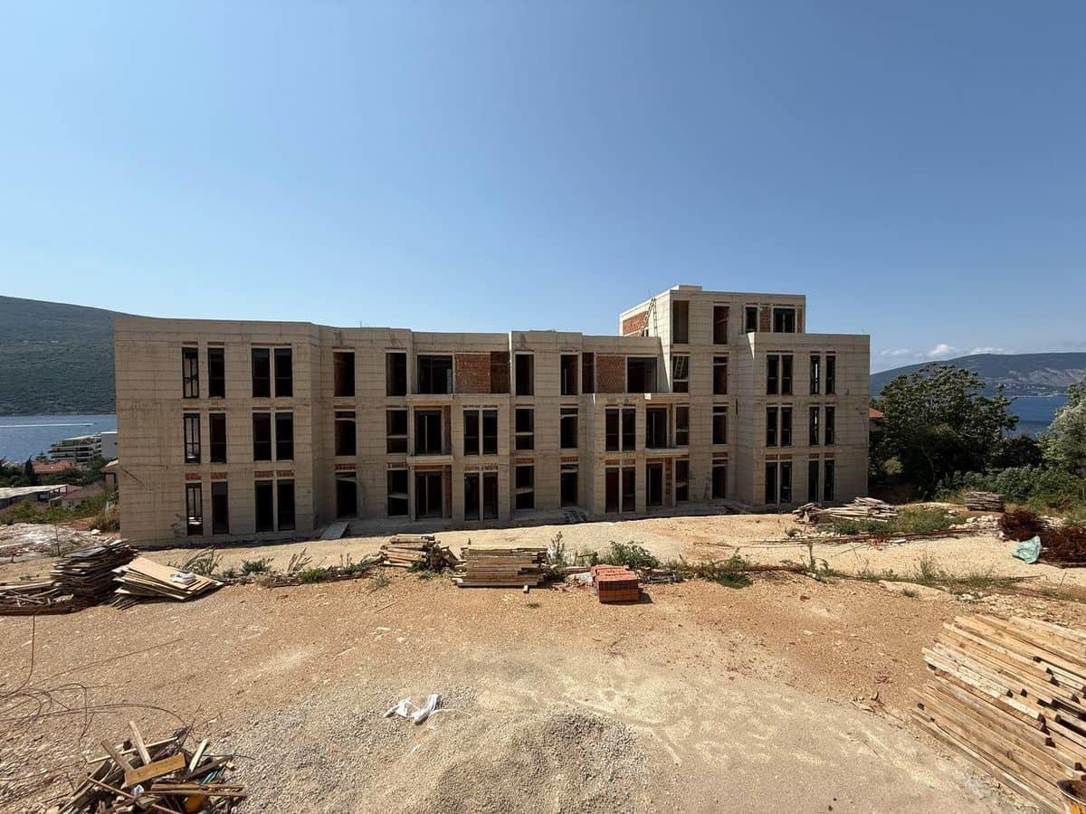 Квартира в Херцег-Нови, Черногория, 55 м² - фото 3