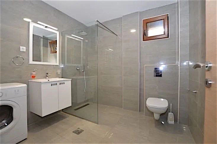 Квартира в Тивате, Черногория, 69 м² - фото 2