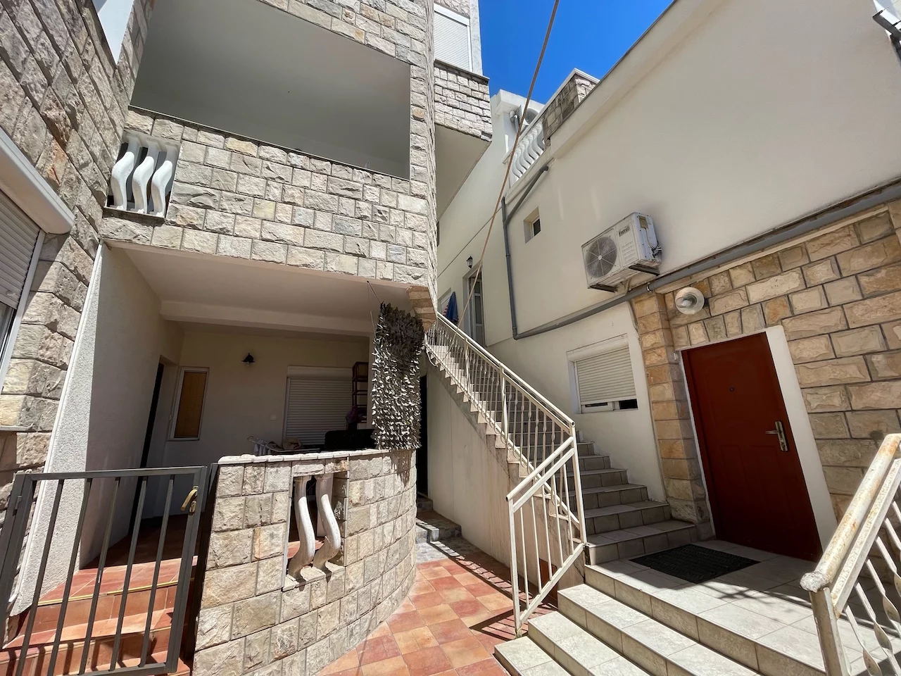 Квартира в Будве, Черногория, 55 м² - фото 14