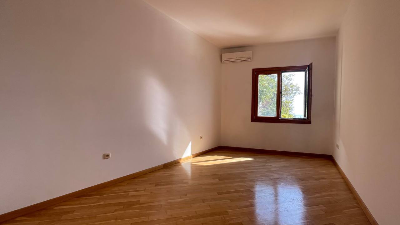 Квартира в Будве, Черногория, 92 м² - фото 14