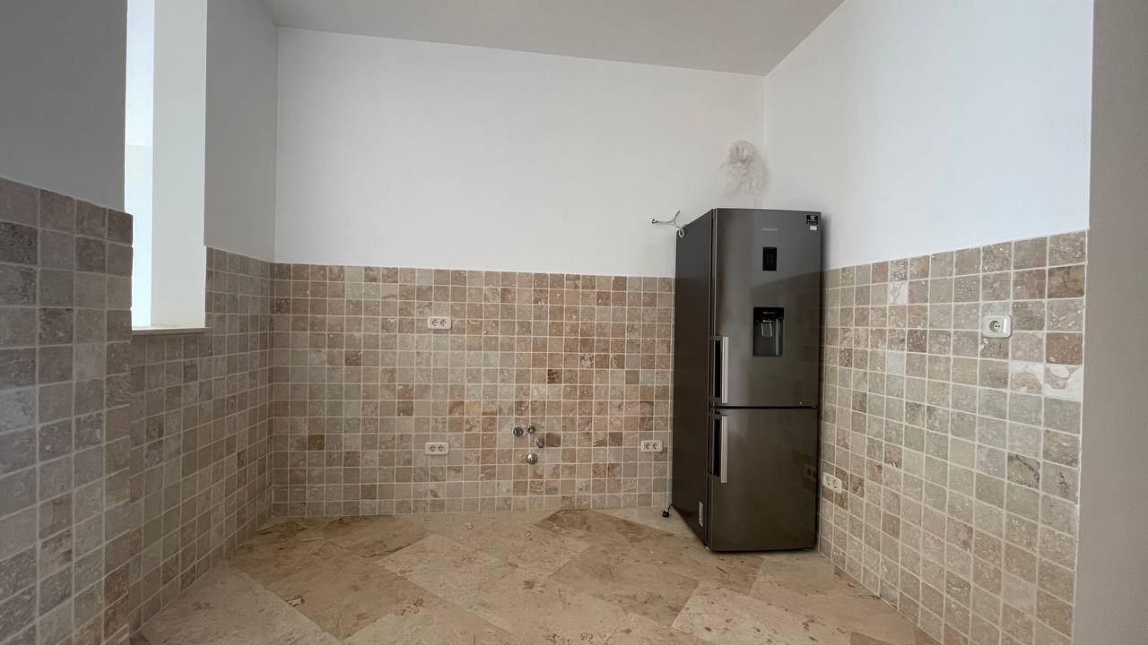 Квартира в Будве, Черногория, 92 м² - фото 9