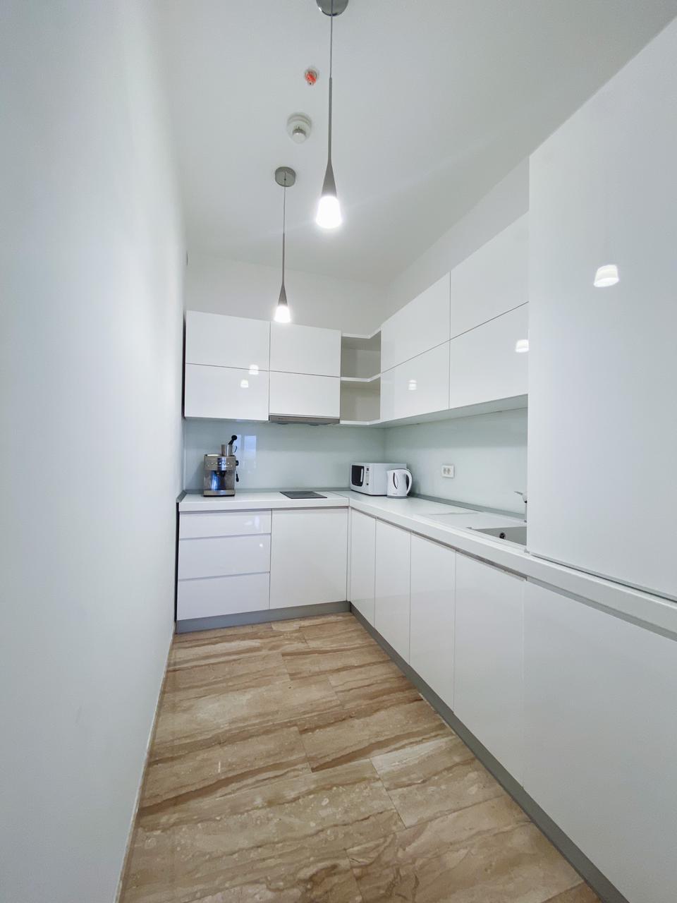 Квартира в Будве, Черногория, 77 м² - фото 1