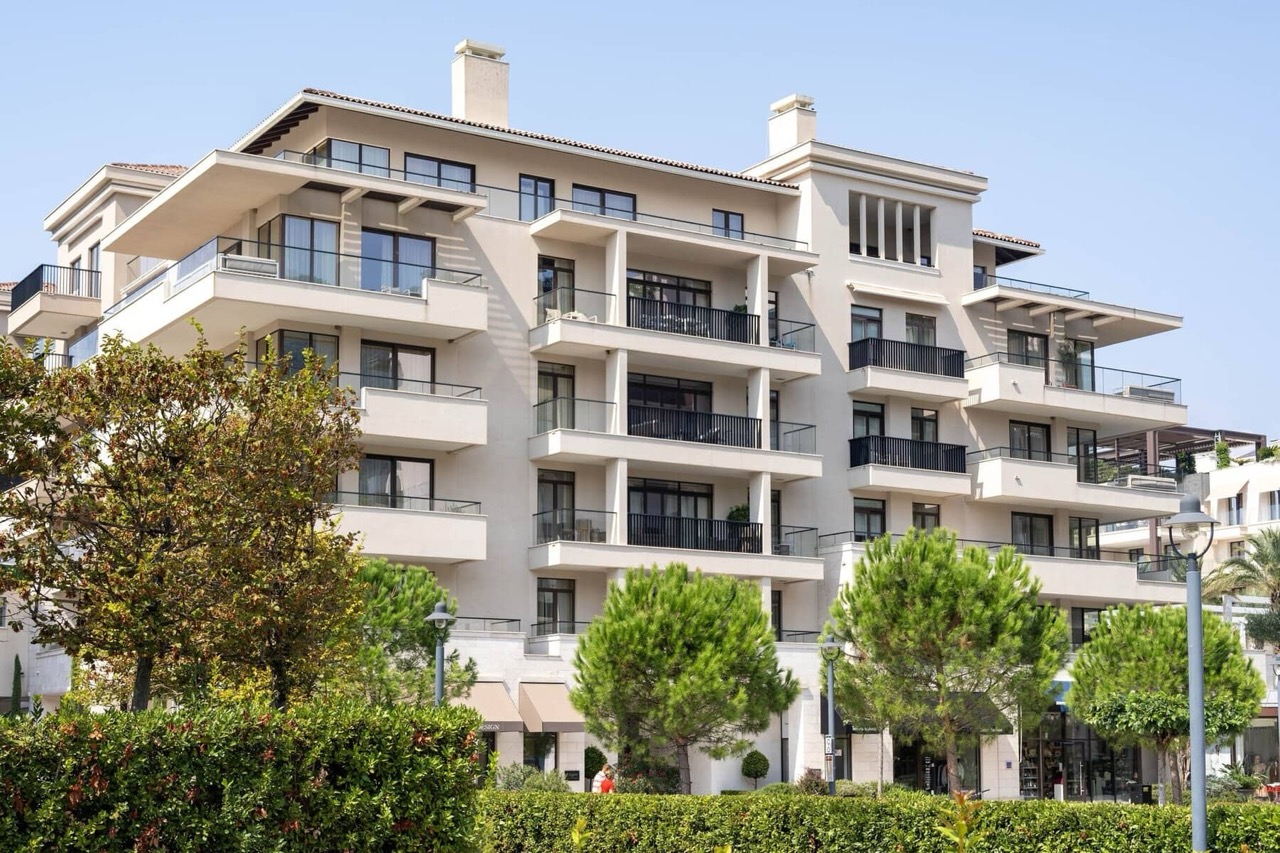 Квартира в Тивате, Черногория, 81 м² - фото 2