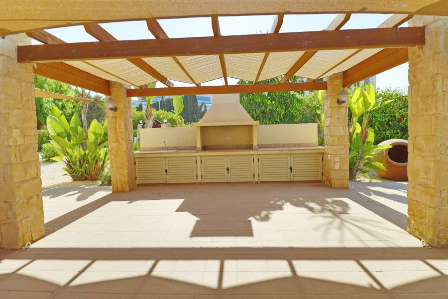 Вилла в Пафосе, Кипр, 262 м² - фото 5