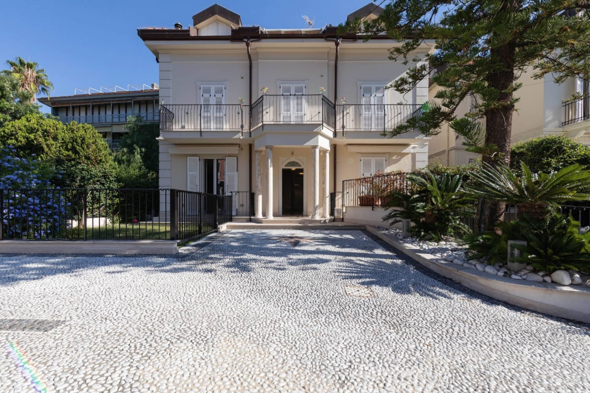 Апартаменты в Алассио, Италия, 90 м² - фото 4