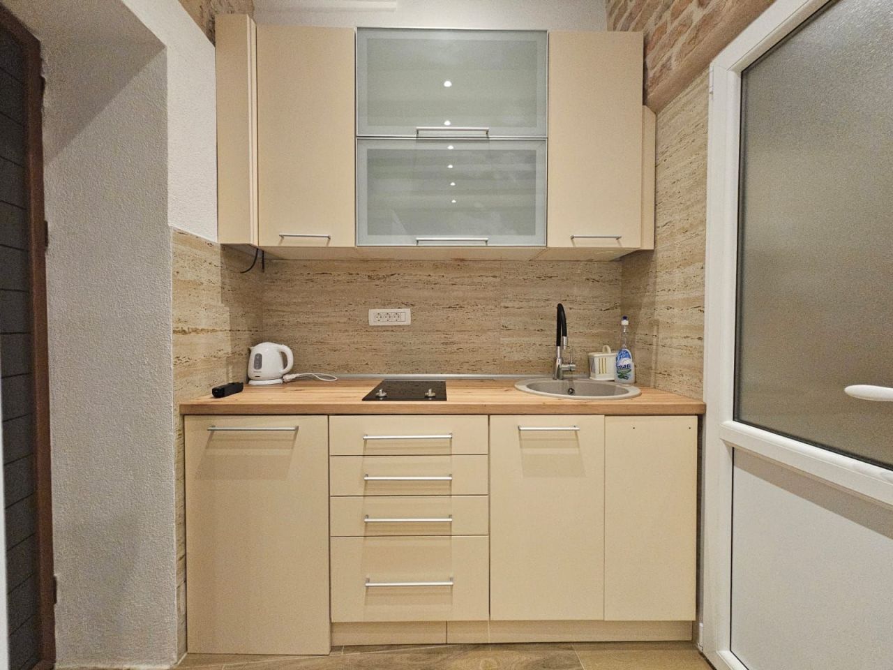 Студия в Которе, Черногория, 16 м² - фото 6