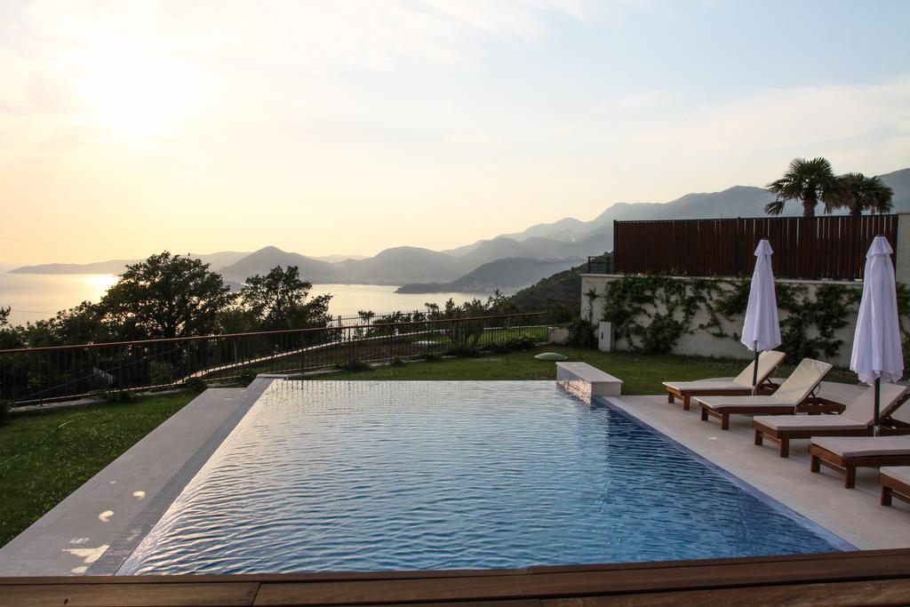 Вилла в Близикуче, Черногория, 600 м² - фото 1