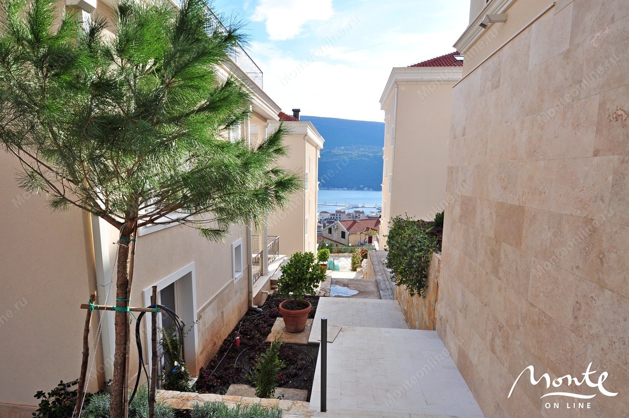 Апартаменты в Херцег-Нови, Черногория, 133 м² - фото 3