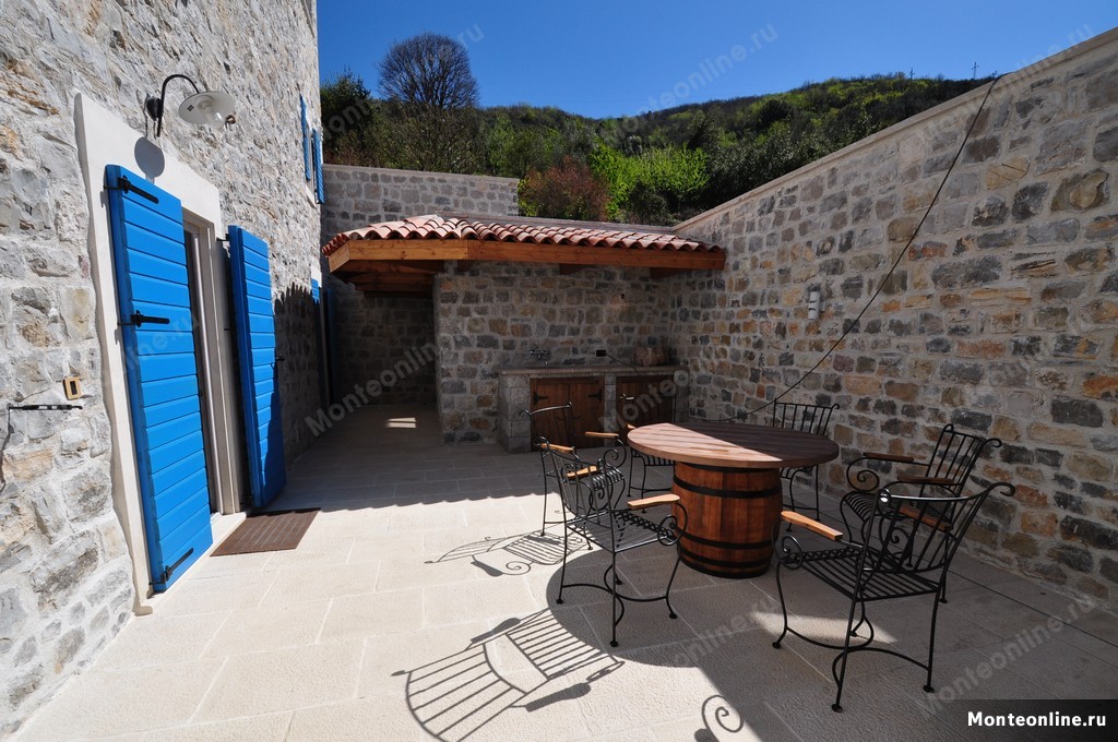 Вилла в Тивате, Черногория, 105 м² - фото 4