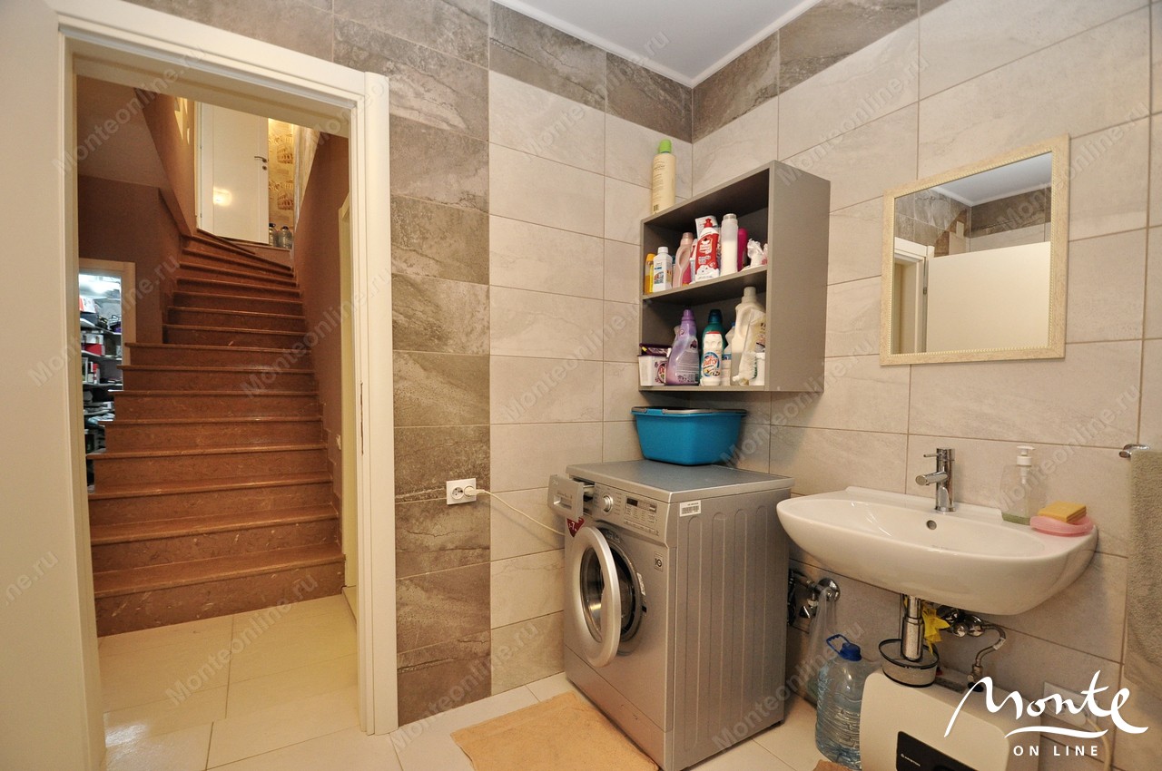 Вилла в Тивате, Черногория, 308 м² - фото 6