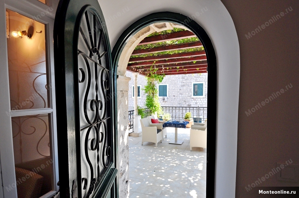 Вилла в Херцег-Нови, Черногория, 500 м² - фото 10