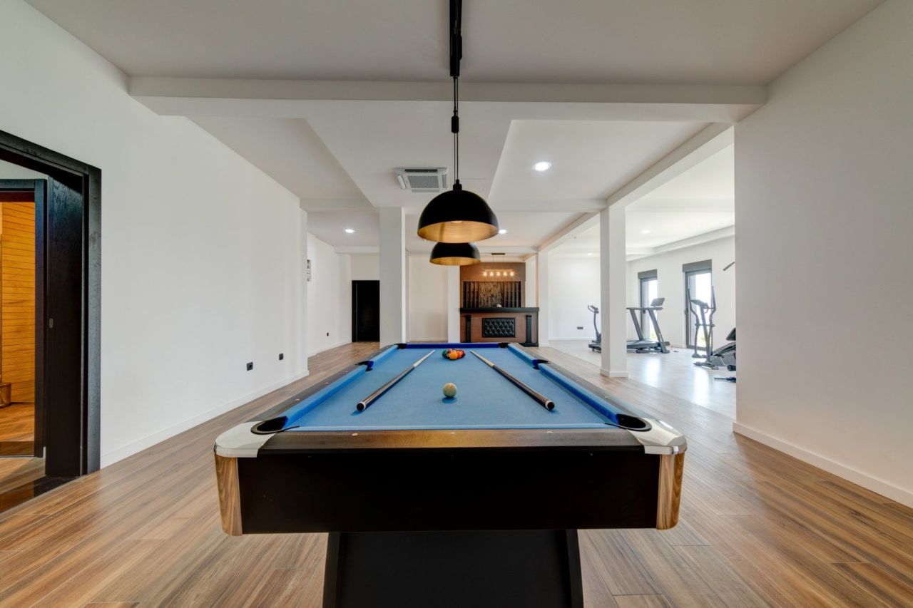 Вилла в Тивате, Черногория, 454 м² - фото 12