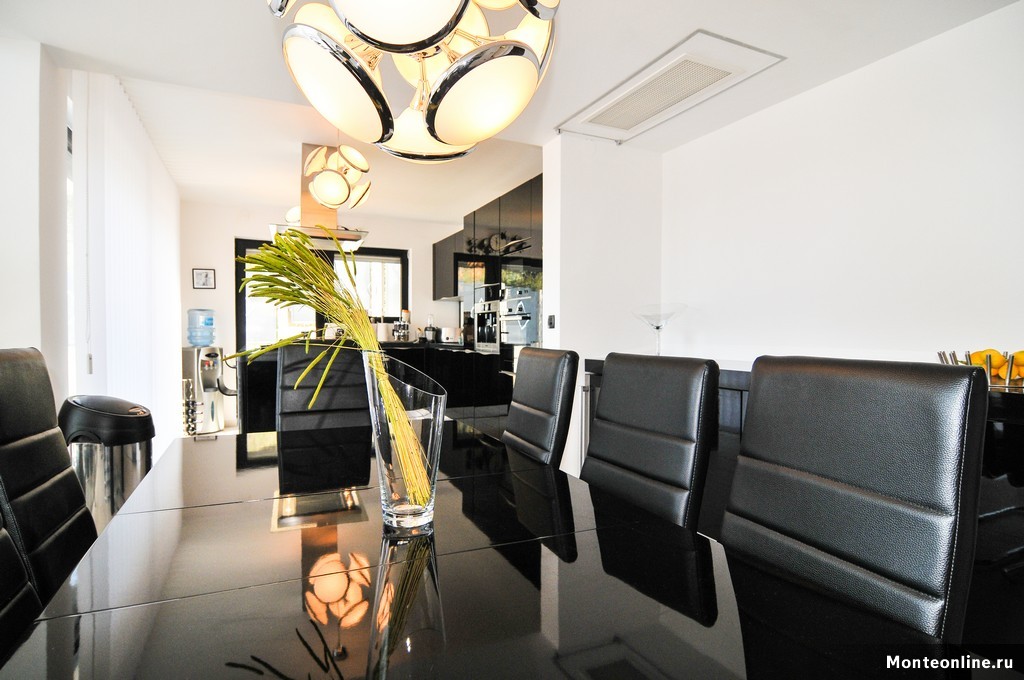 Вилла в Тивате, Черногория, 390 м² - фото 15