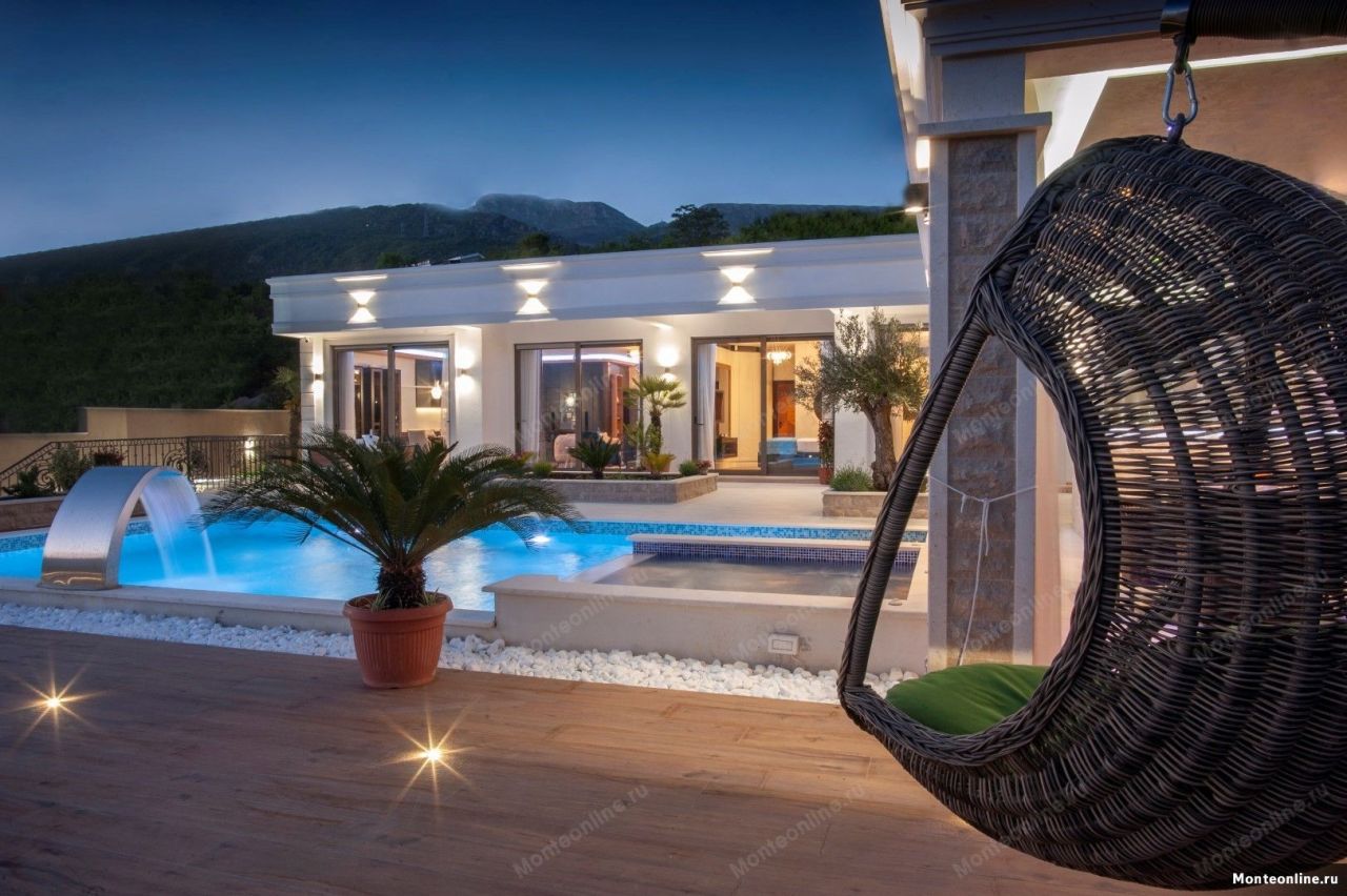 Вилла в Ластве, Черногория, 190 м² - фото 16