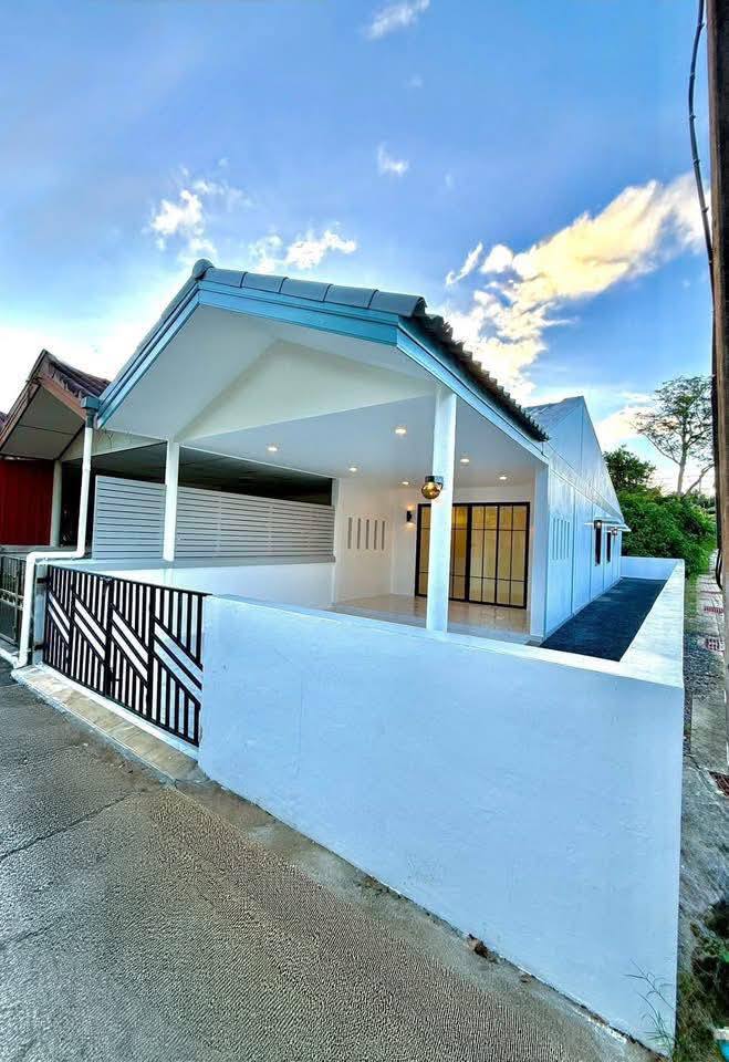 Дом на Пхукете, Таиланд, 100 м² - фото 1