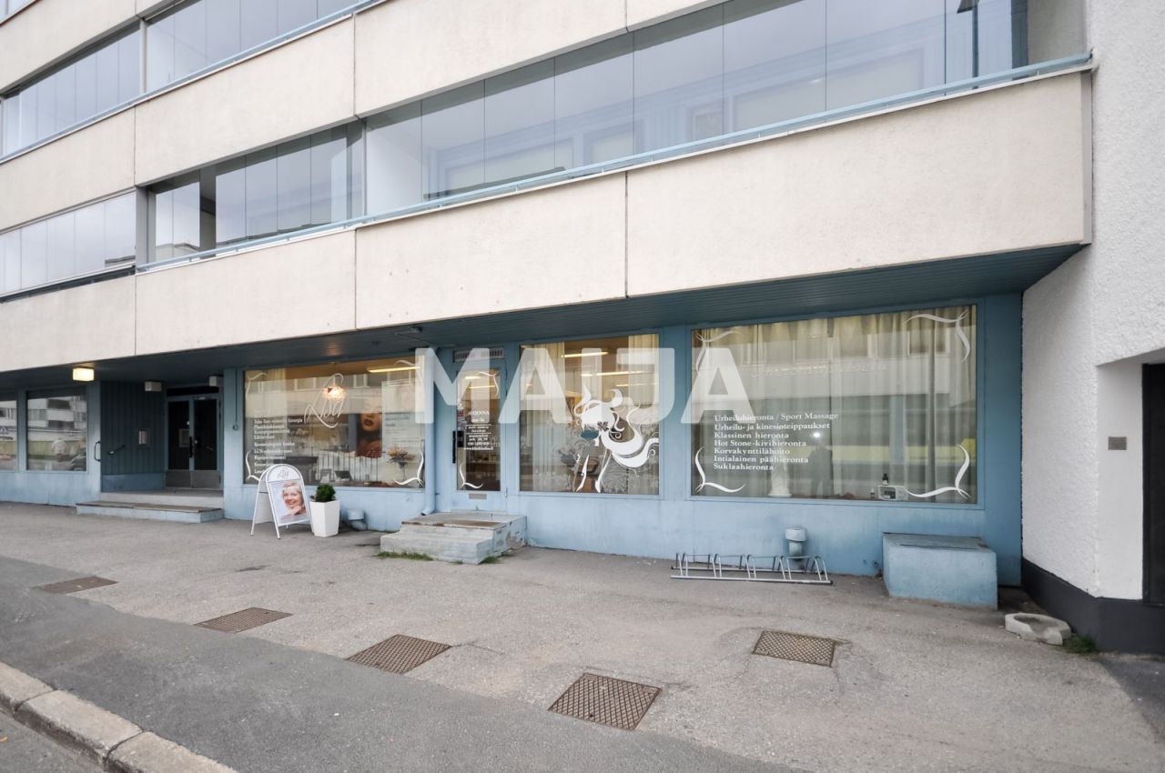 Офис в Рованиеми, Финляндия, 84 м² - фото 1