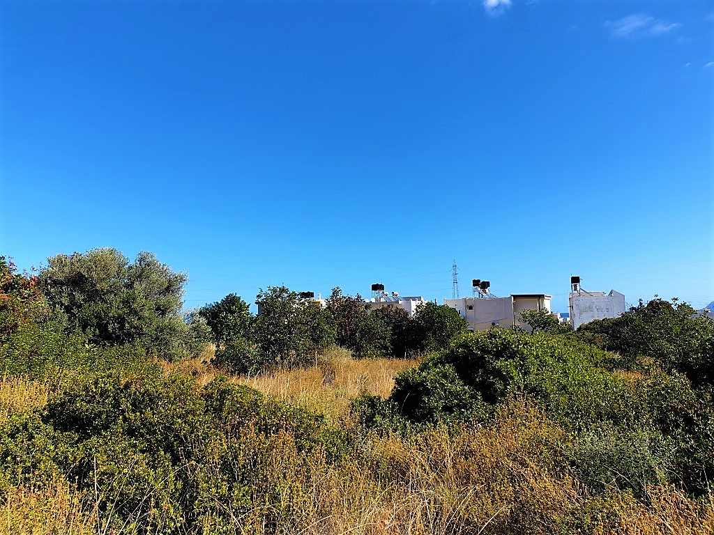 Земля в Ираклионе, Греция, 896 м² - фото 1