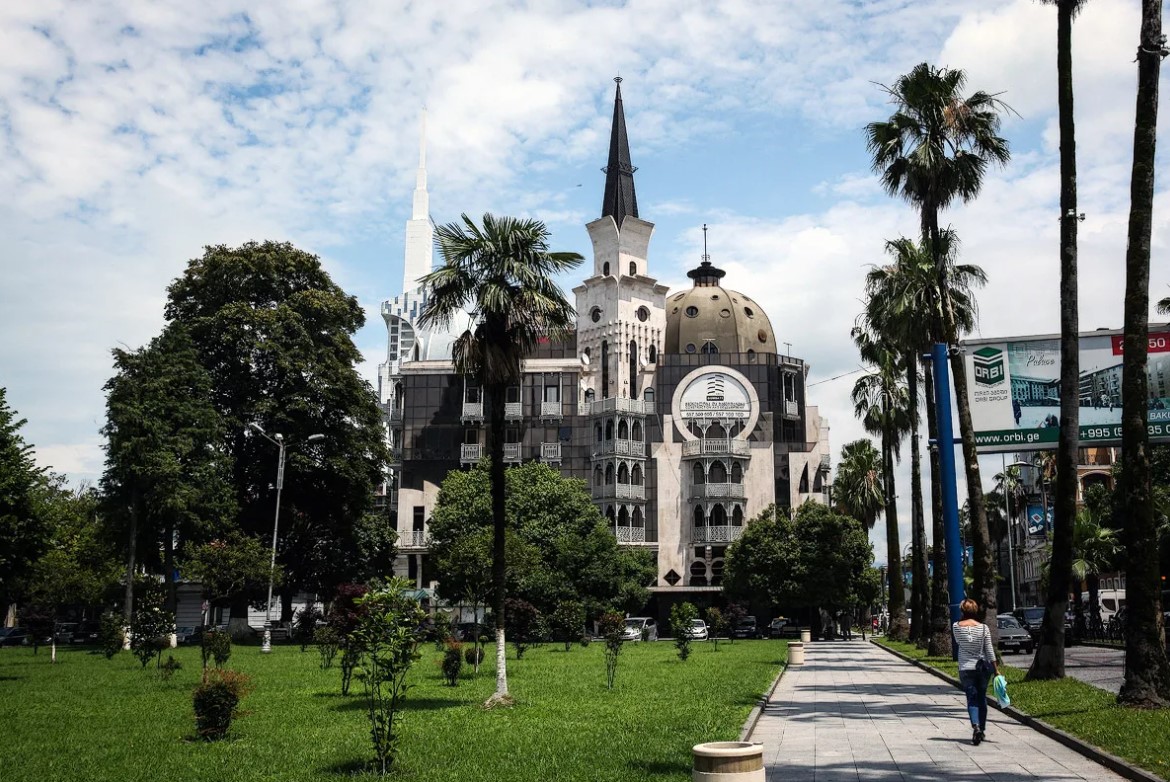 Квартира в Батуми, Грузия, 43.9 м² - фото 11