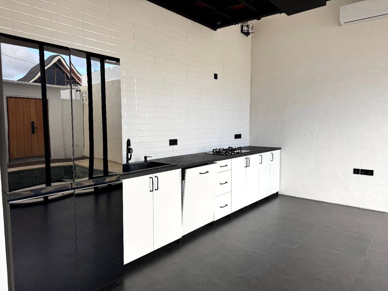 Таунхаус в Керобокане, Индонезия, 100 м² - фото 1