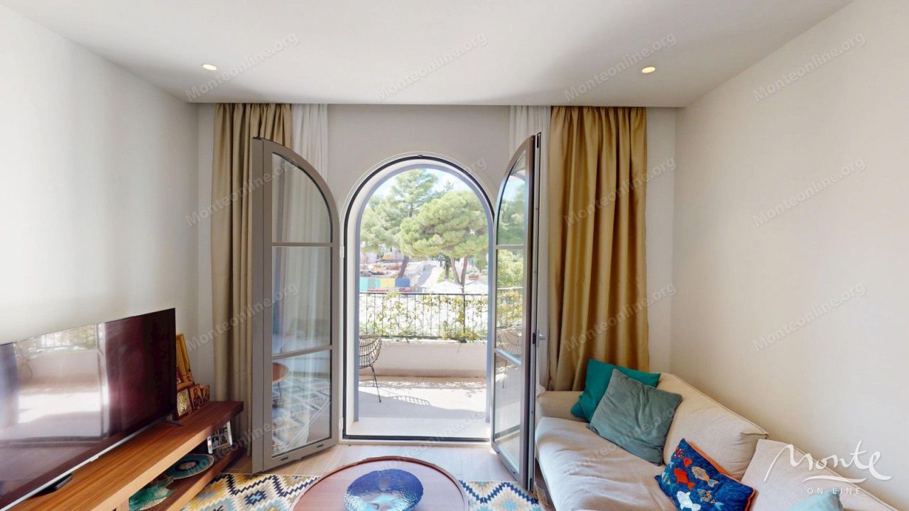 Апартаменты на полуострове Луштица, Черногория, 48 м² - фото 2