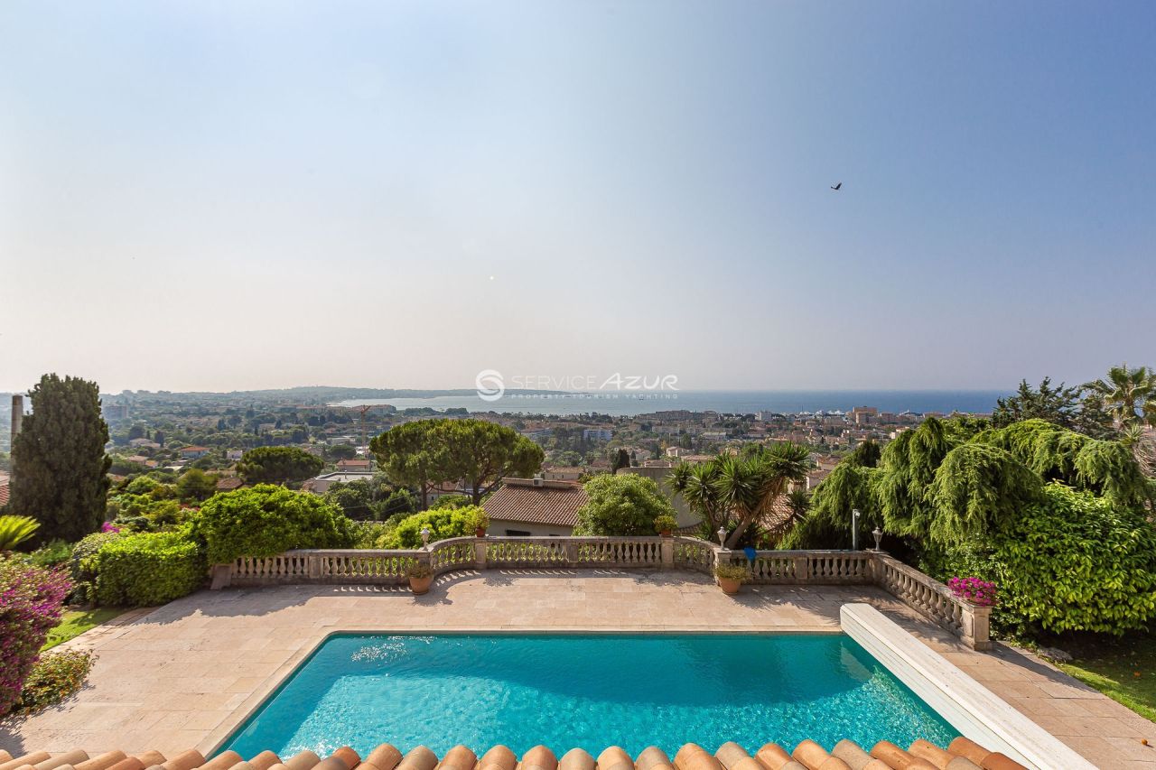 Вилла в Гольф-Жуан, Франция, 350 м² - фото 6