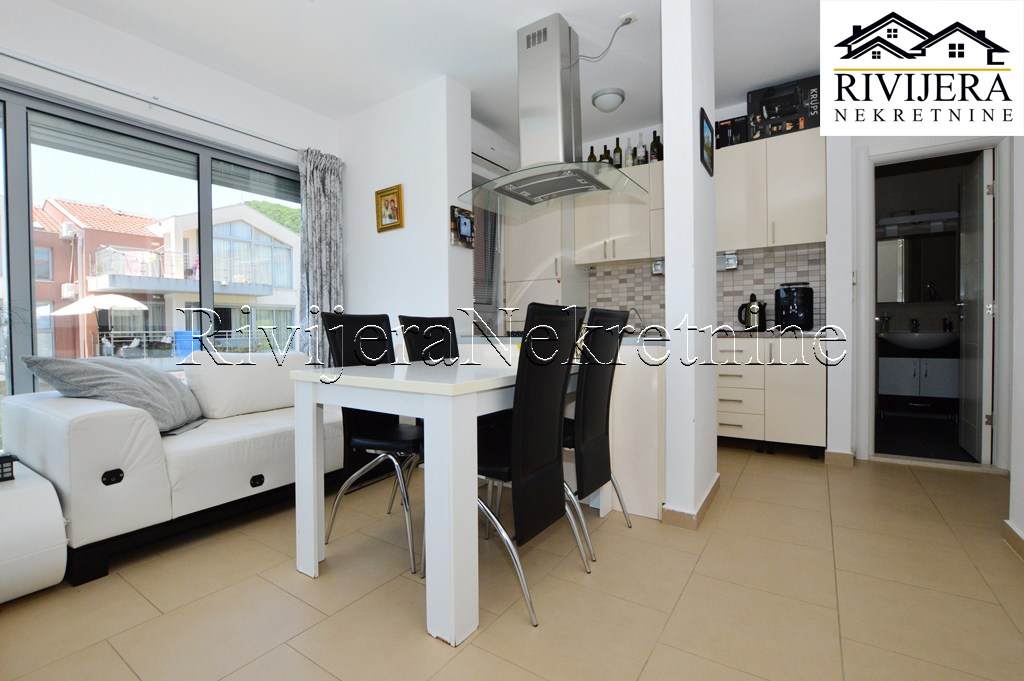 Квартира в Херцег-Нови, Черногория, 77 м² - фото 4